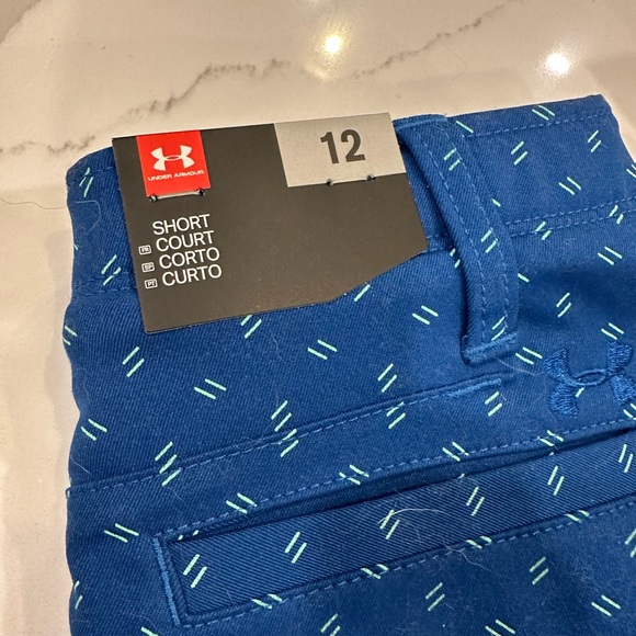 Boys Under Armour shorts NWT - Picture 2 of 2